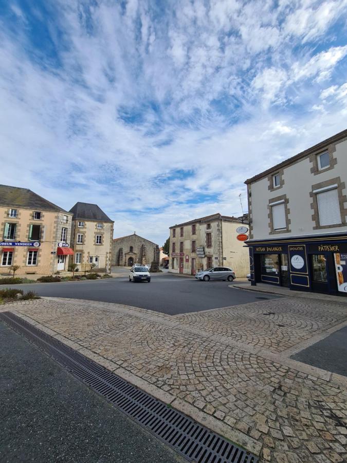 Gite Le Haut Du Pave 3 A 7 Chambres 6 A 14 Couchages, 3 Min Du Puy Du Fou Les Épesses Exterior foto